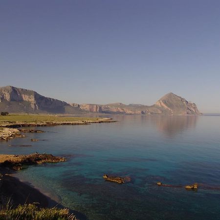 Baia Santa Margherita B&B Кастеллуццо Экстерьер фото